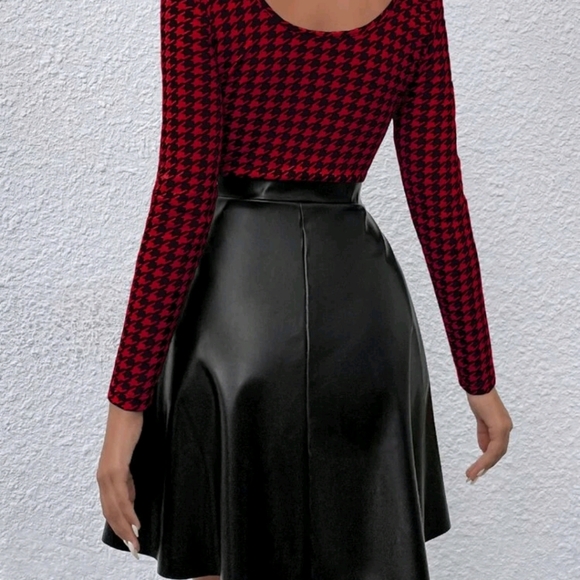 Dress - Picture 2 of 5